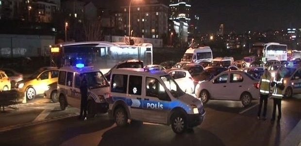 Göztepe'de şüpheli paket
