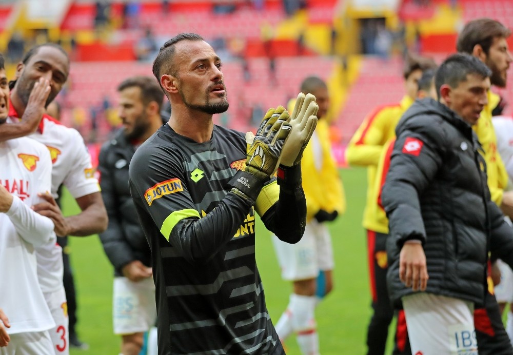 Göztepe’nin kalesi emin ellerde 