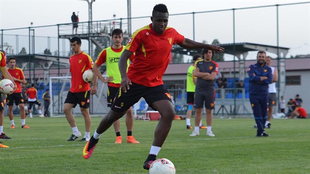 Göztepe'nin yeni transferi Kone'de Hepatit B tespit edildi