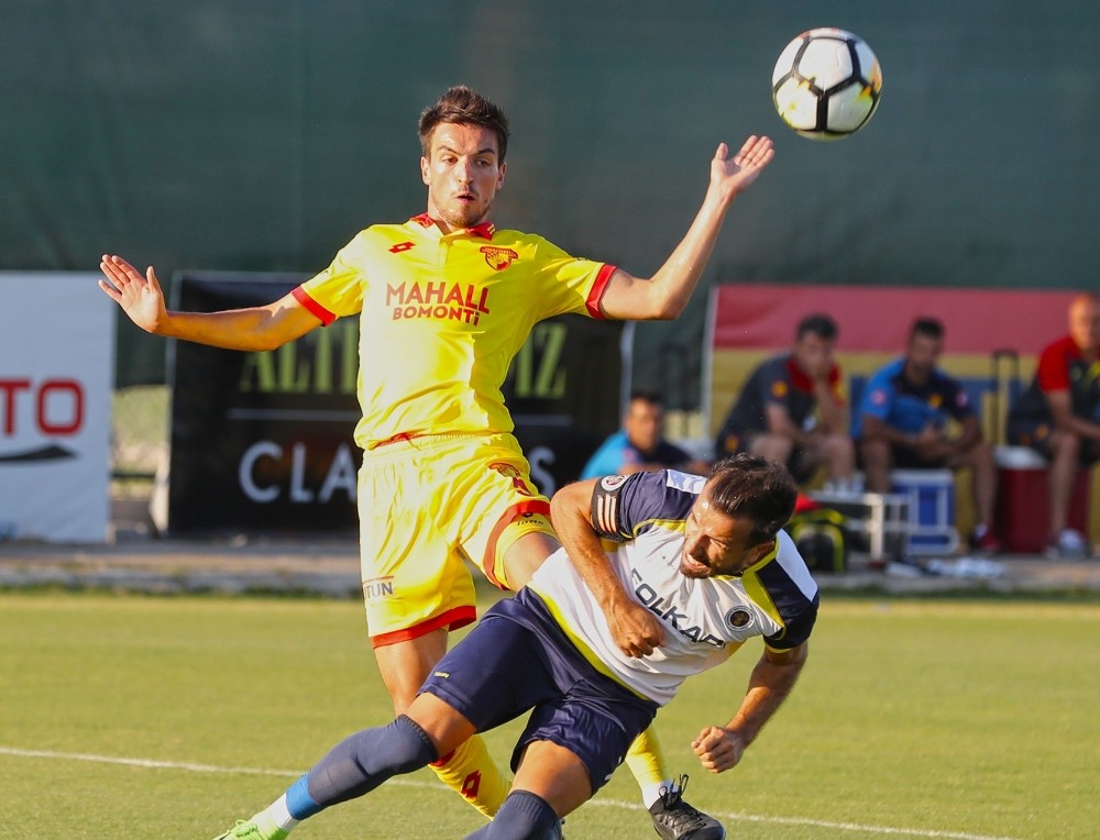Göztepe’ye tanıdık sol bek: Leo Schwechlen 