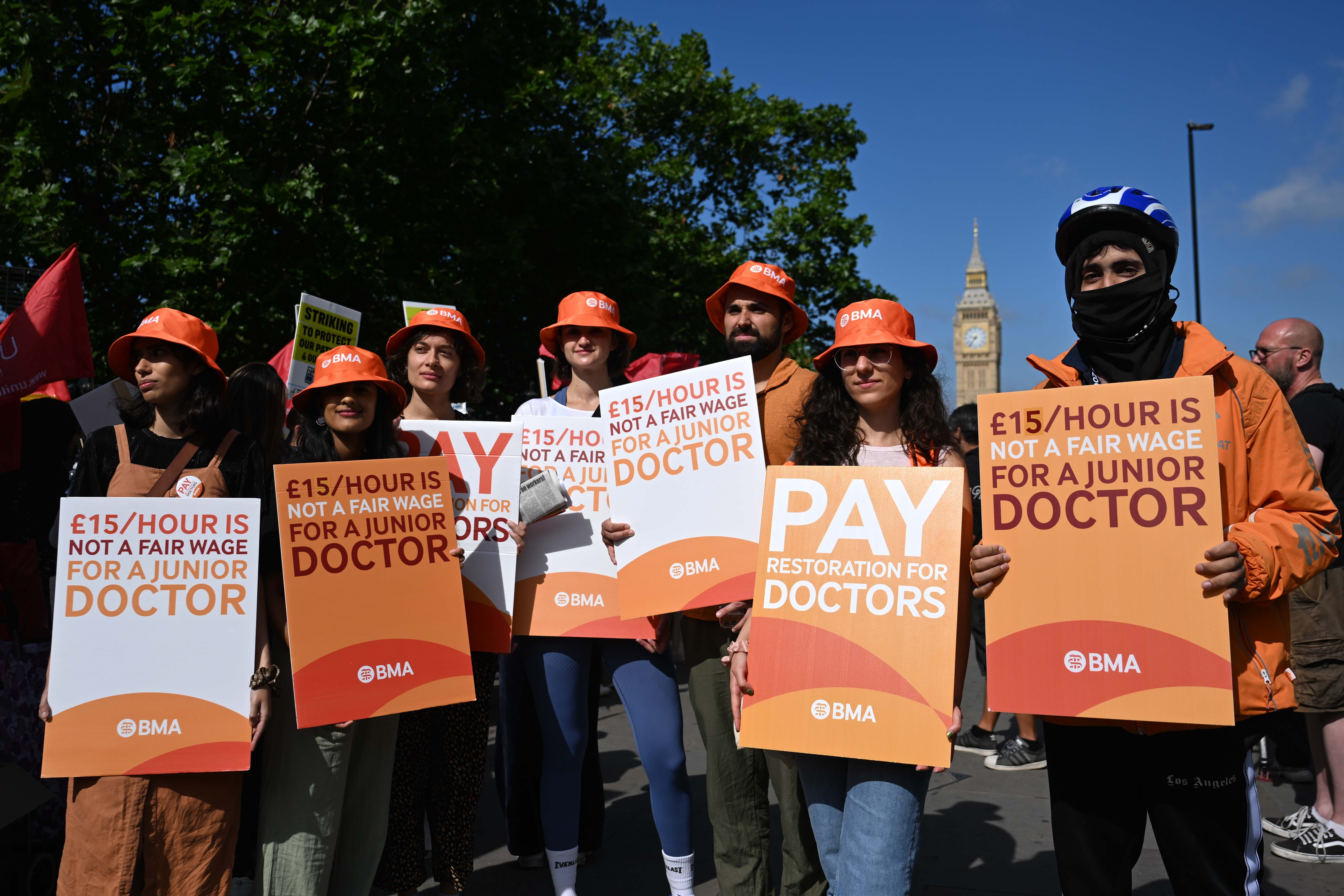 Gözü Avrupa’da olan hekimler meslektaşlarınıza bakın