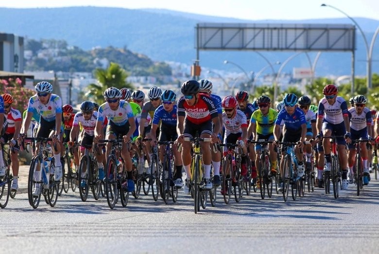 Granfondo bisiklet yol yarışı tamamlandı