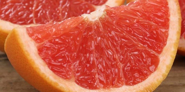 Greyfurtun içindeki beyaz zarı sakın atmayın!