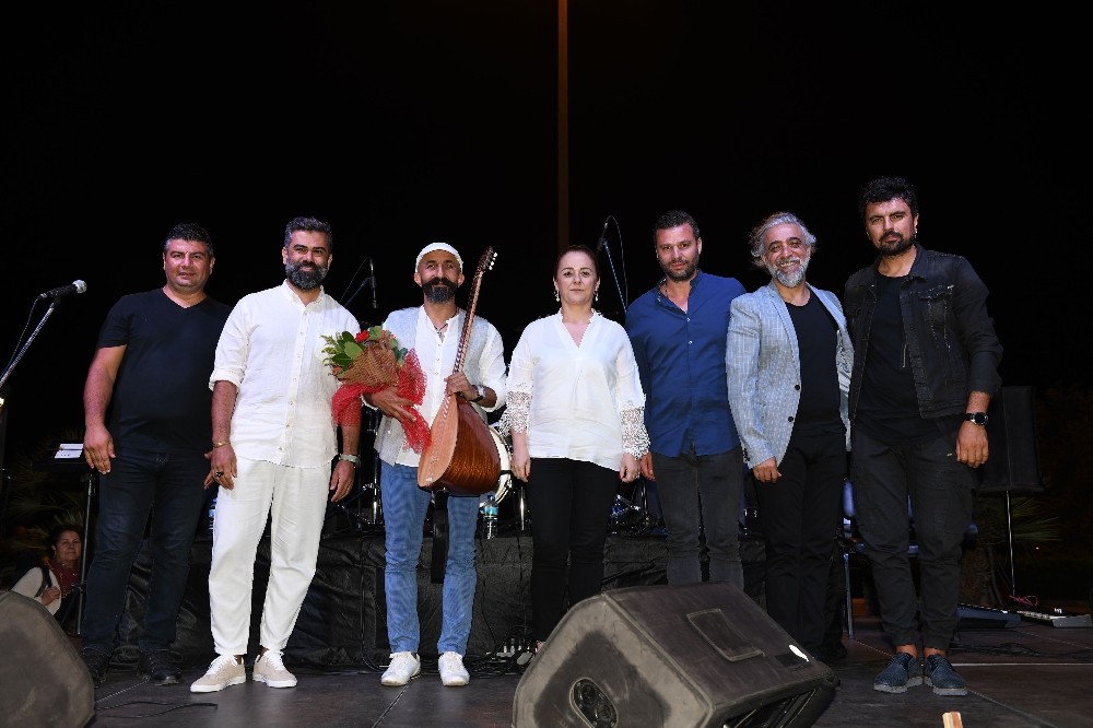 Grup Mecaz’dan unutulmaz gece 