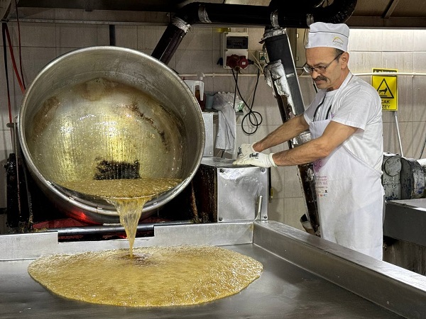 Güç birliği yaptılar, 10 ülkeye pişmaniye gönderiyor