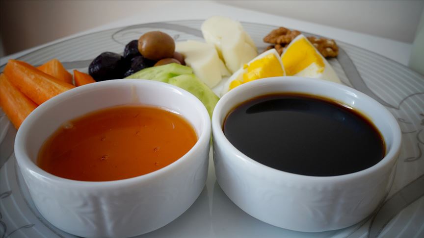 Güçlü bağışıklık sisteminin 'nükleer yakıtı' bal ve pekmez