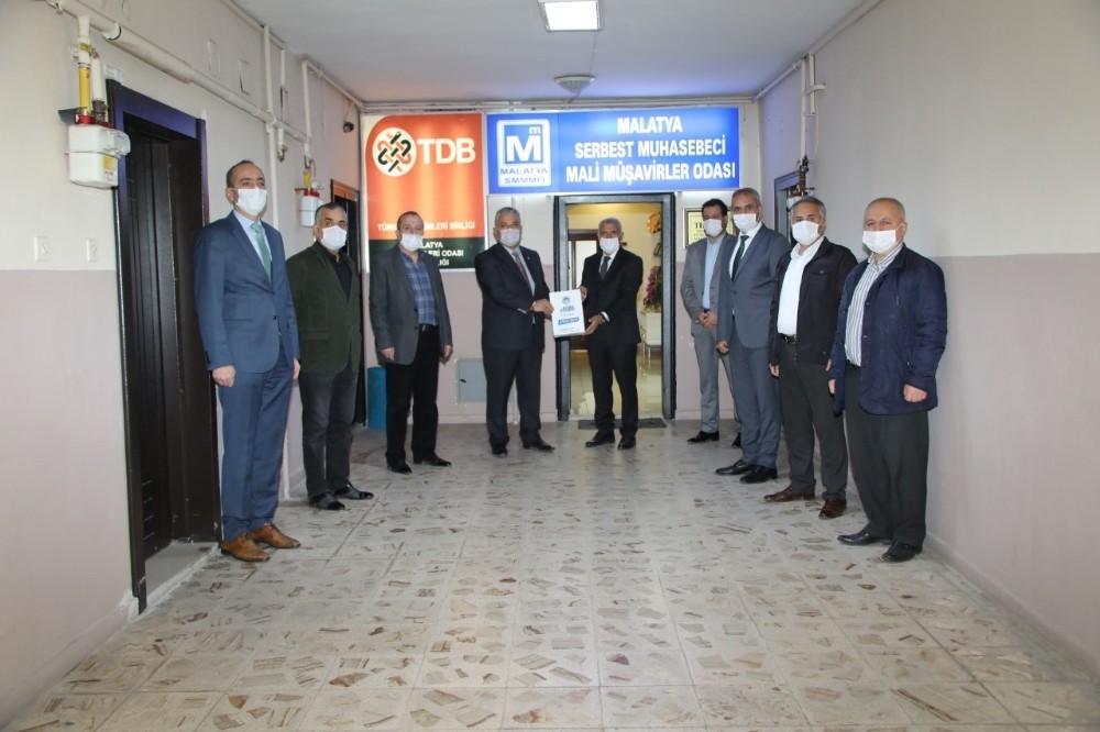 Güder’dan muhasebecilere maske 