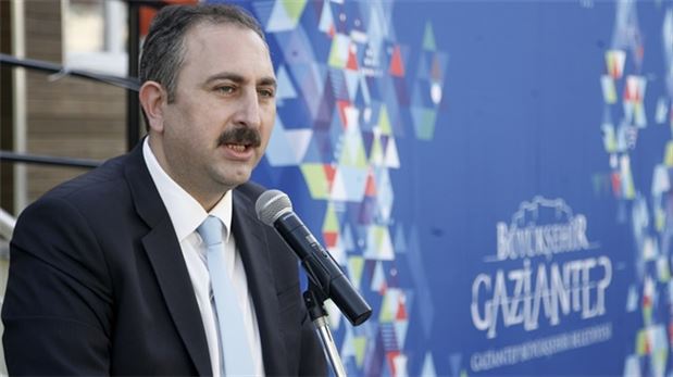 Gül: Kem söz sahibine aittir