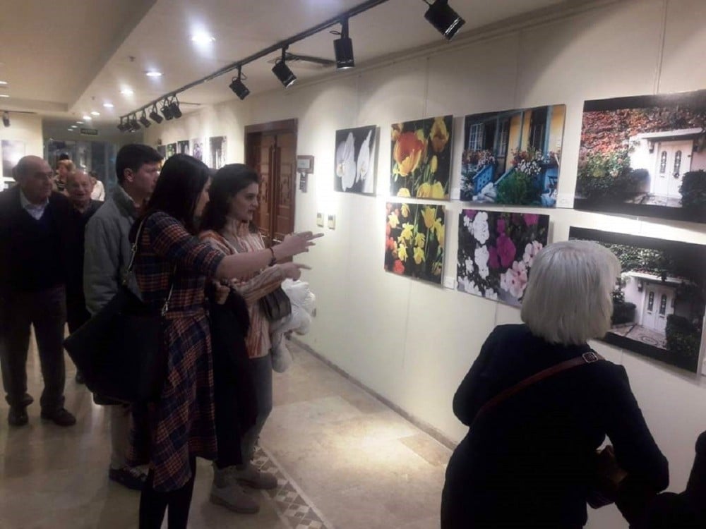 Gül Saraçoğlu’ndan ilk fotoğraf sergisi 