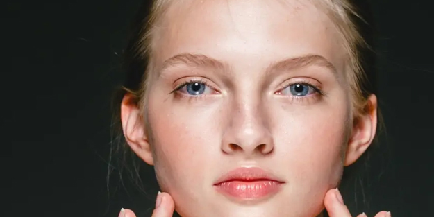 Gül suyu etkisine inanamayacaksınız: Hem doğal hem de etkili tarif