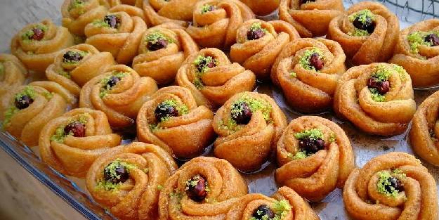 Gül tatlısı tarifi, nasıl yapılır? Kolay gül tatlısı tarifi