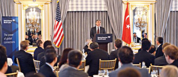 Gül, finans sektörü temsilcileriyle görüştü