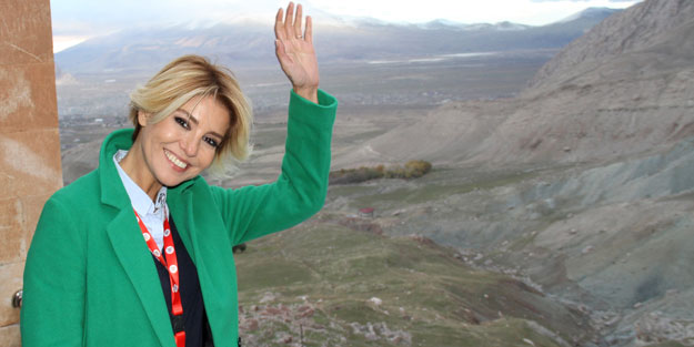 Gülben Ergen'in Suriyeli tweeti fena salladı!