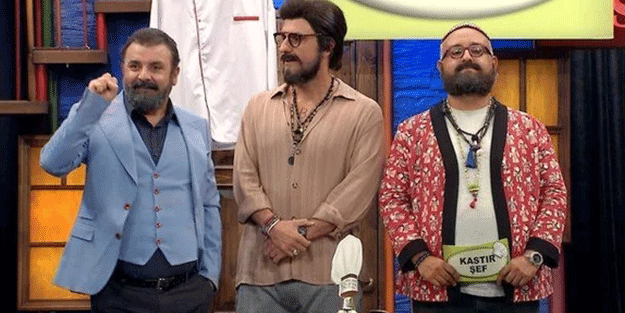 Güldür güldür hüsranları oynuyor