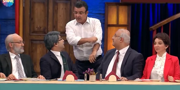 Güldür Güldür'de İmamoğlu'nu fena ti'ye aldılar