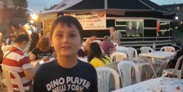 Güle Güle Ya Şehr-i Ramazan! Müslümanlar son iftarını yaptı