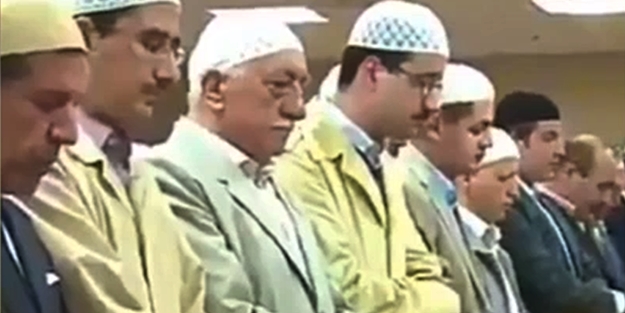 Gülen'in şok eden namaz videosu