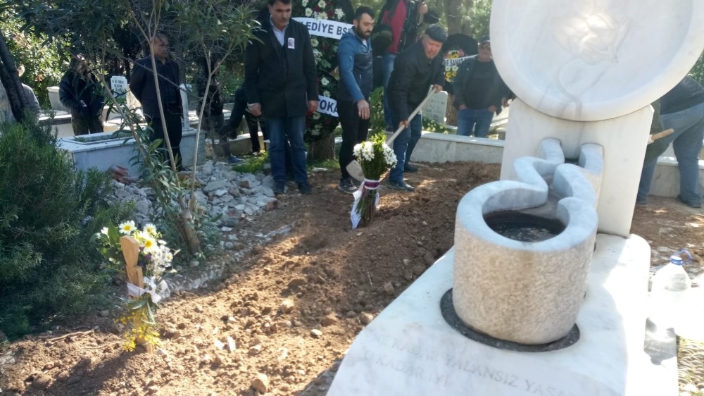 Güler Yücel, eşi Can Yücel’in yanında toprağa verildi 