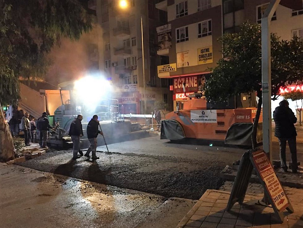 Güllük Caddesi asfaltında ikinci etap da tamamlandı 