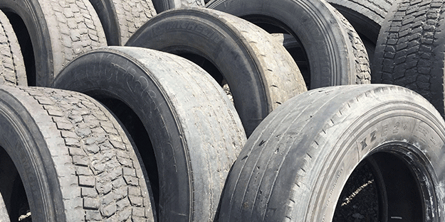 Gümrük kaçağı 127 TIR lastiği ele geçirildi