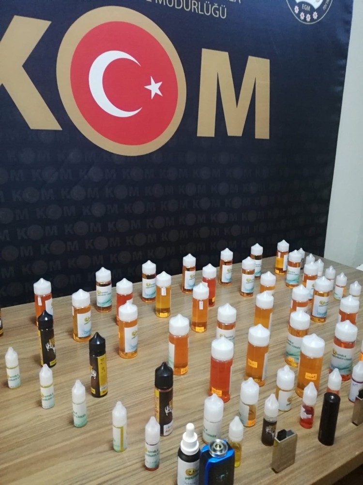 Gümrük kaçağı ürünler ele geçirildi 