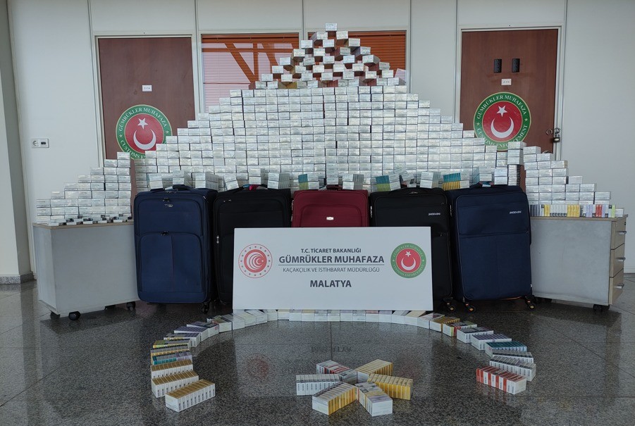Gümrük Muhafaza ekiplerince 6 bin 500 paket kaçak elektronik sigara tütünü ele geçirildi
