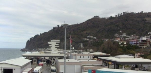 Gümrük muhafaza memurları kurtarıldı