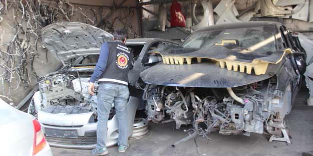 Gümrük Muhafaza yedek parça çetesini çökertti