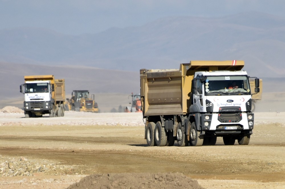 Gümüşhane-Bayburt Havalimanında çalışmalar son sürat devam ediyor 