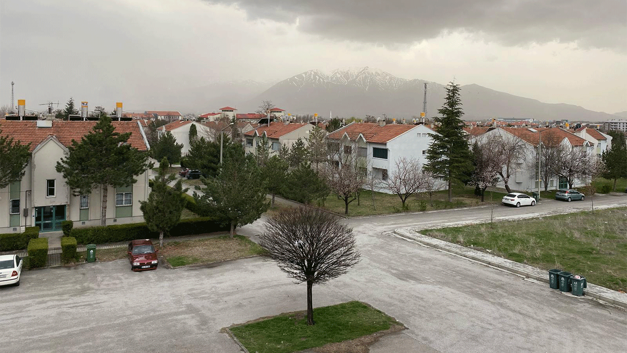 Gümüşhane’de 4.2 büyüklüğünde korkutan deprem!