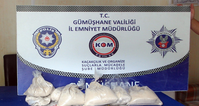 Gümüşhane’de eroini aküye gizlemişler