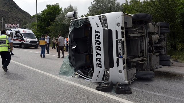 Gümüşhane'de kaza: 20 kişi yaralı