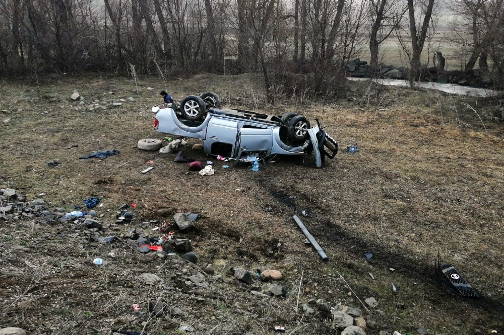 Gümüşhane’de trafik kazası: 1 ölü, 4 yaralı 