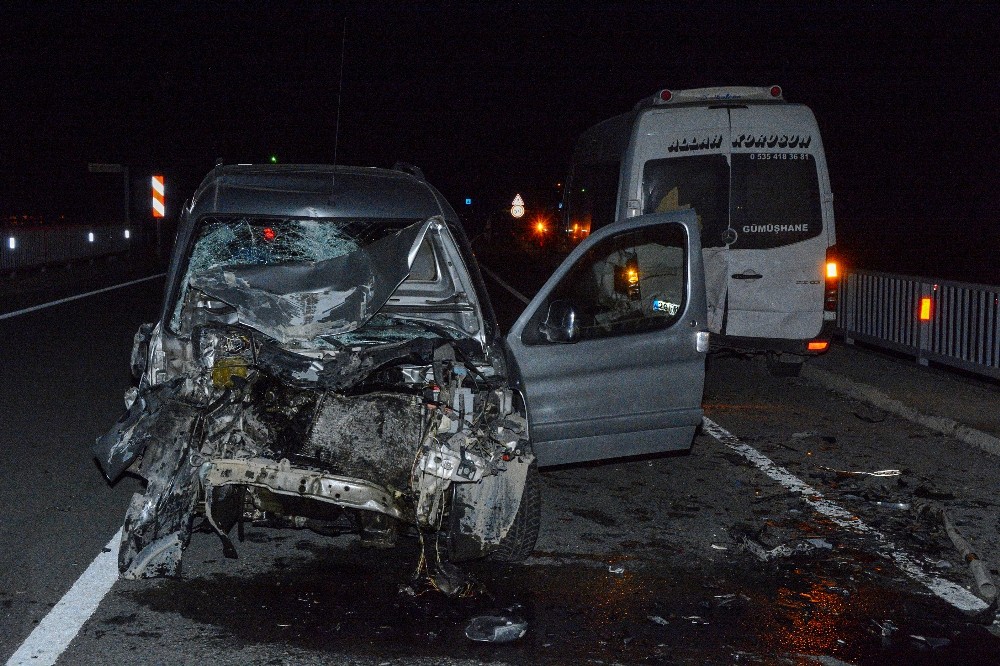 Gümüşhane’de trafik kazası: 2 yaralı 