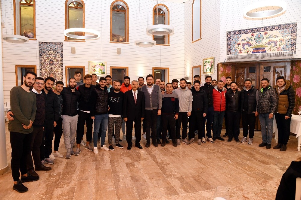 Günaydın: “Hepimizin tek hedefi zafer” 