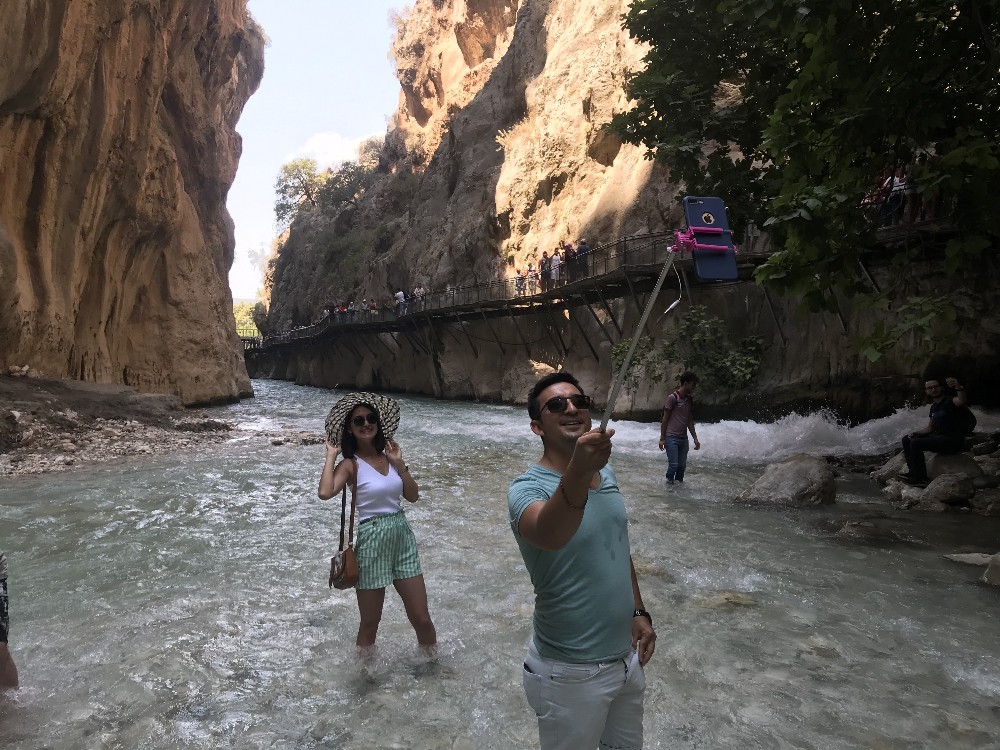 Günde 5 bin turist Saklıkent’i ziyaret ediyor 