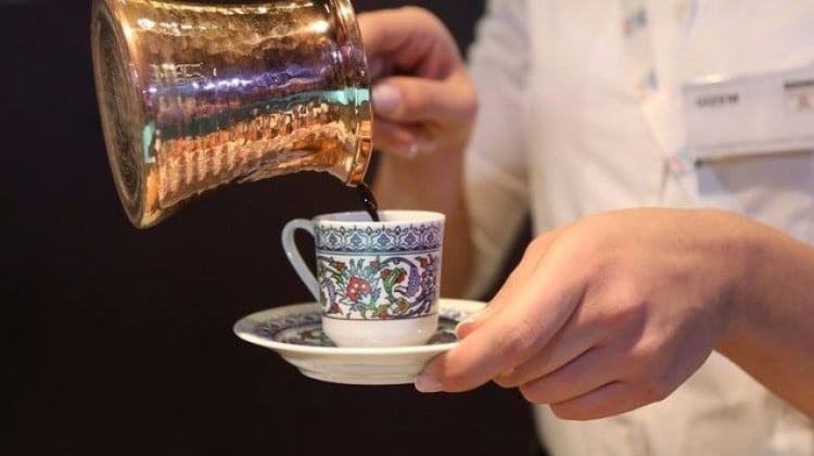 Günde mutlaka iki fincan için çünkü...