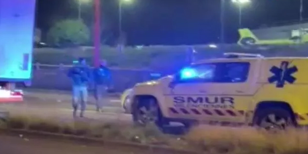 Gündeme bomba gibi düştü! Fransa’da süpermarkette baltalı saldırı: 3 kişi yaralandı