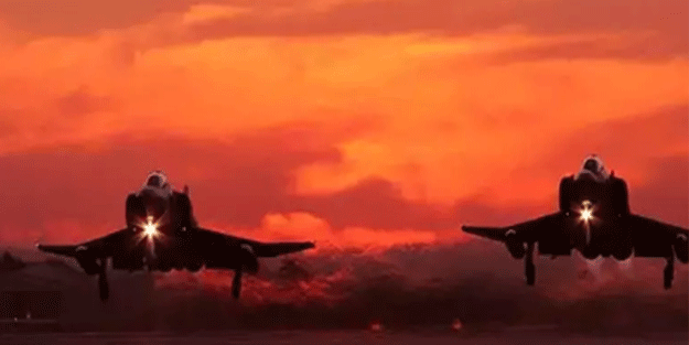 Gündeme oturan son dakika gelişmesi! Türk savaş uçakları Romanya hava sahasına girdi