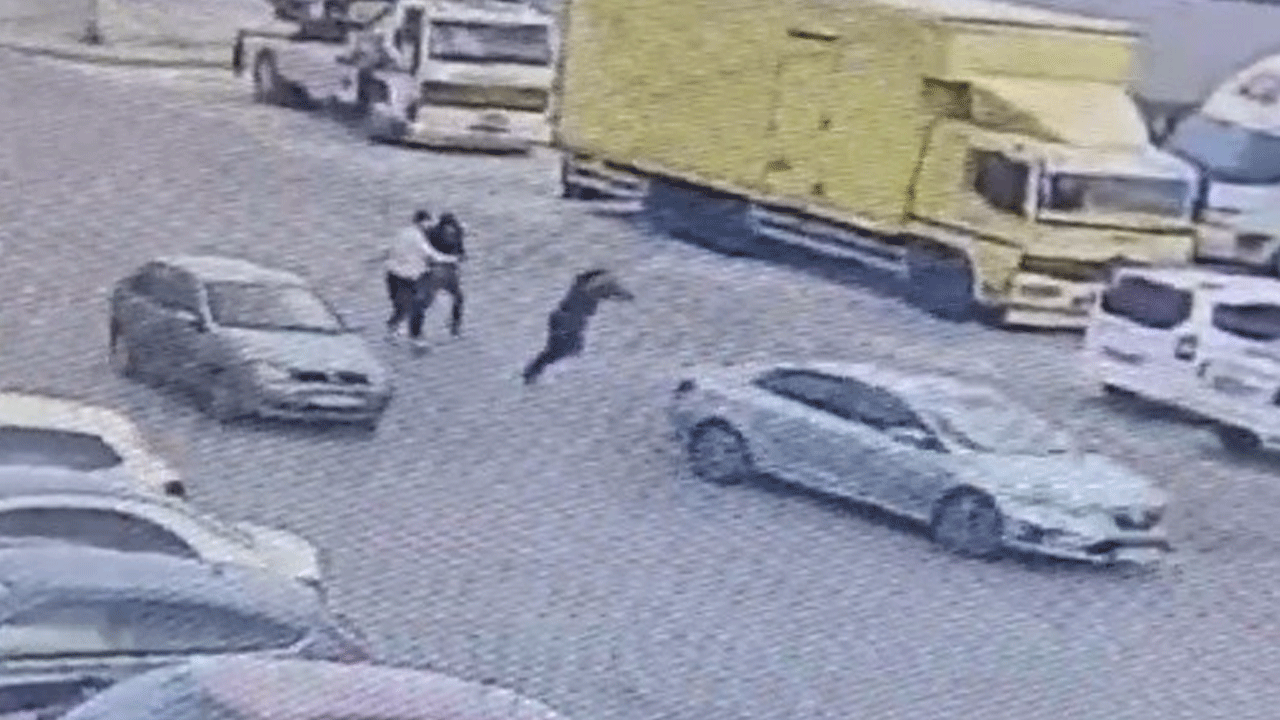 Gündüz vakti otomobili kurşunladılar: Çok sayıda gözaltı var