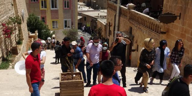 Güneş çarpması belirtileri nelerdir, ne iyi gelir? Sıcak çarpması ölüme kadar gidebilir!