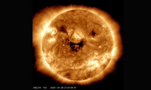 Güneş fırtınası nedir dünyayı nasıl etkiler? NASA Güneş fotoğrafı güncel