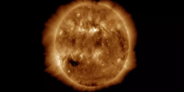 Güneş lekesinde patlamalar! Uzaya savurdu, etkilemesi bekleniyor