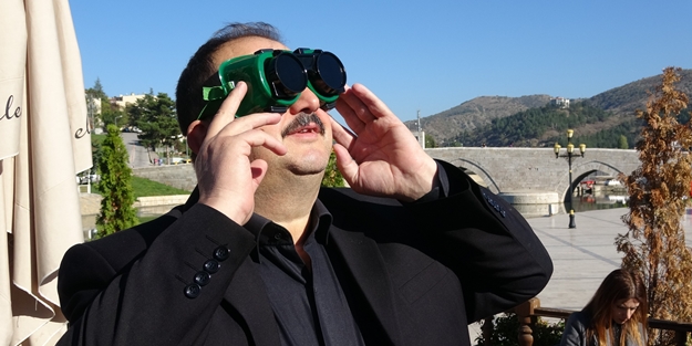 Güneş tutulmasını böyle izlediler