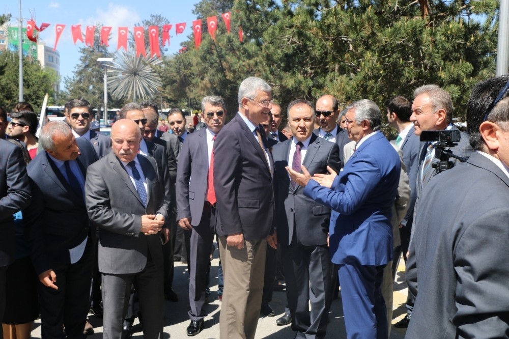 Güneş Vakfı Başkanı Prof. Dr. Alpaslan Ceylan’dan Volkan Bozkır’a tebrik mesajı 