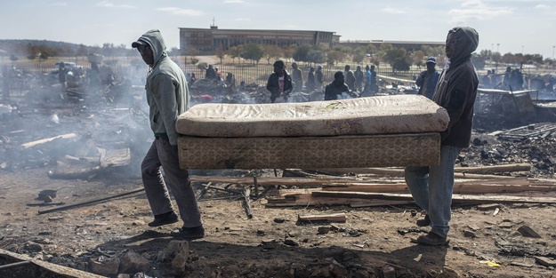 Güney Afrika'da büyük yangın