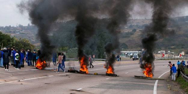 Güney Afrika'da yağma ve olaylar büyüyor: Ölü sayısı 212'ye çıktı