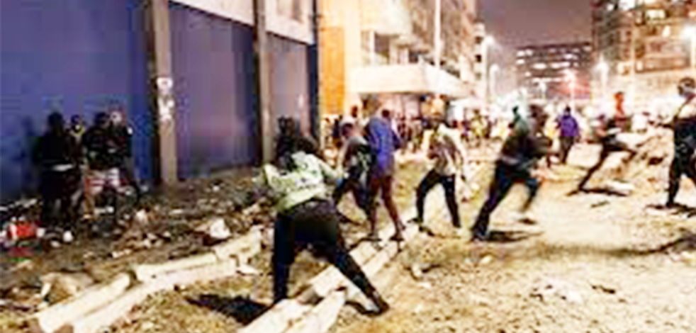 Güney Afrika'daki protestolarda can kaybı 212'ye yükseldi