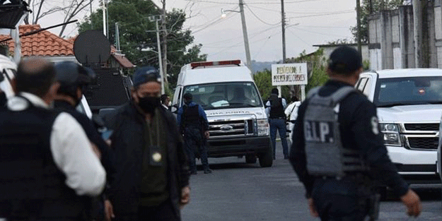 Güney Amerika ülkesinde polislere pusu! Çok sayıda ölü ve yaralı var