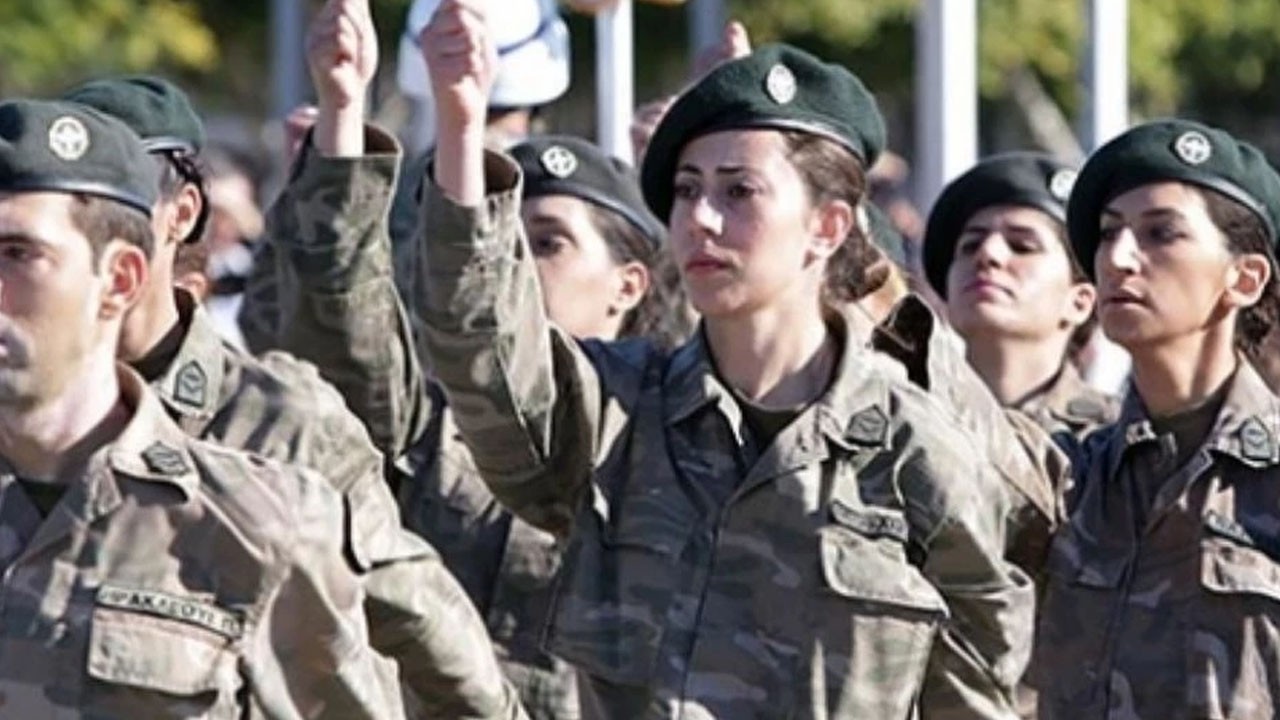 Güney Kıbrıs ülkesinden askeri karar: Kıbrıslı kadınlar gönüllü olarak asker olabilecek